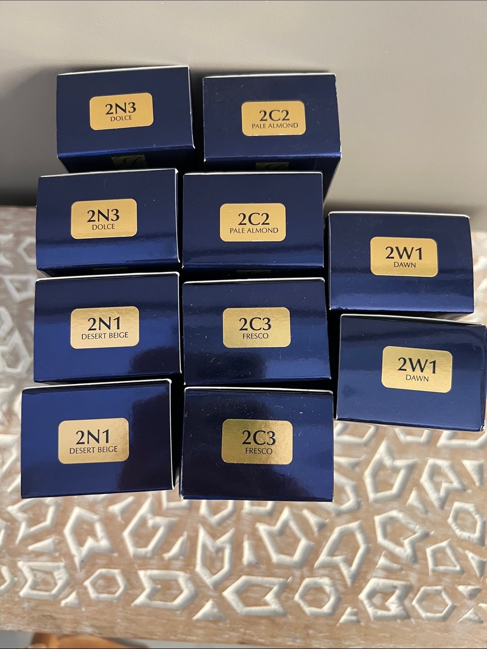 Estee Lauder Double Wear Stay-in-Place Makeup - Colors 2N1 2N3 2C2 2C3 2W1 - Picture 5 of 5